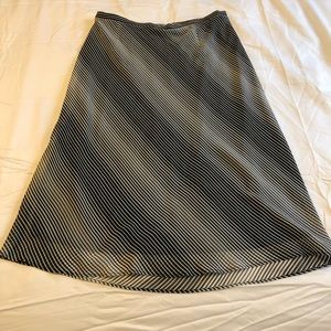 Women’s skirt size 14/16